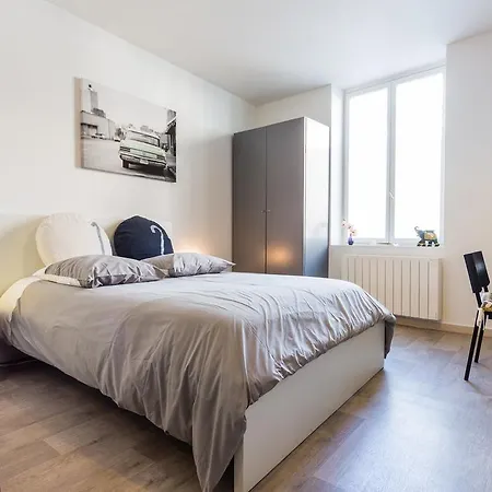 By Jo Apartment *