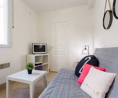 By Jo Apartment Saint-Germain-en-Laye